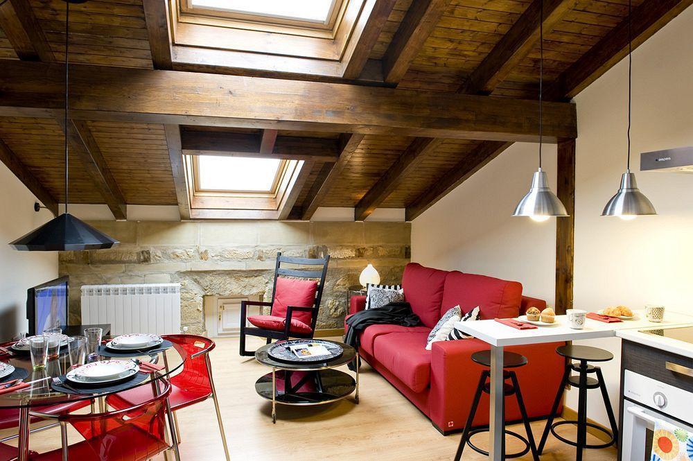 Apartamentos Turisticos Los Zapatos Morados Haro Bagian luar foto