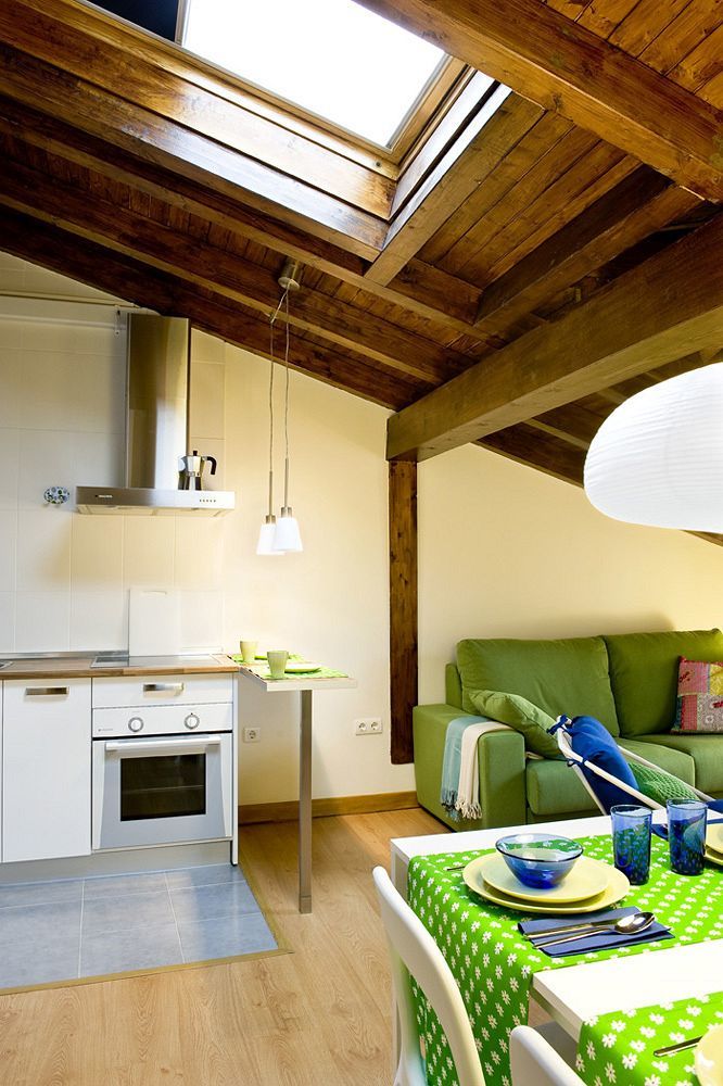 Apartamentos Turisticos Los Zapatos Morados Haro Bagian luar foto