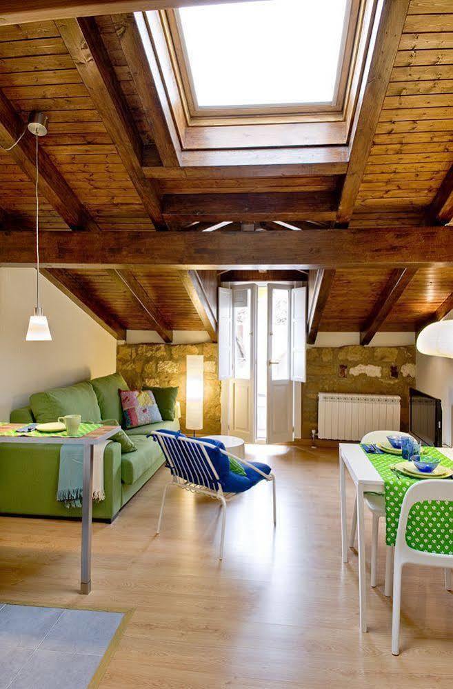 Apartamentos Turisticos Los Zapatos Morados Haro Bagian luar foto
